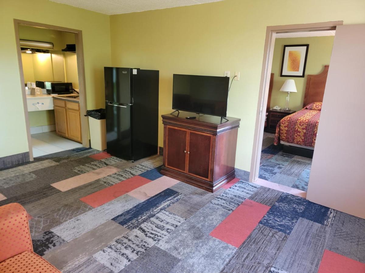 Studio 9 Inn & Suites Decatur Exteriör bild
