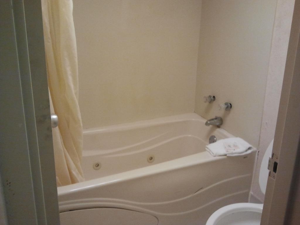 Studio 9 Inn & Suites Decatur Rum bild